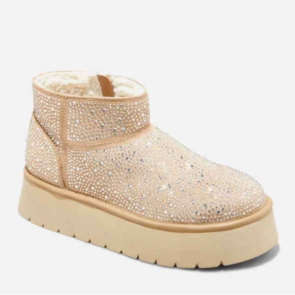 wild fable Shoes - Wild Fable Rhinestone Ankle Boots Platform Womens Size 6 fur lined – NWT